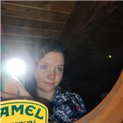 Laureata in Lingue impartisce lezioni di inglese per bambini e ragazzi di tutte le scuole